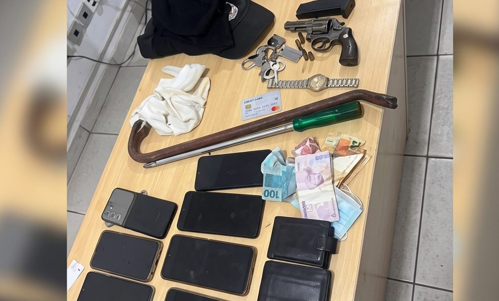 quadrilha-especializada-em-roubos-e-sequestro-e-presa-em-flagrante-pela-policia-militar