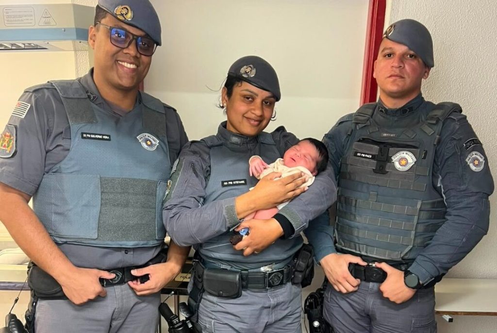 policiais-militares-socorrem-recem-nascido-de-sete-dias-apos-engasgo-na-zona-leste-de-sp