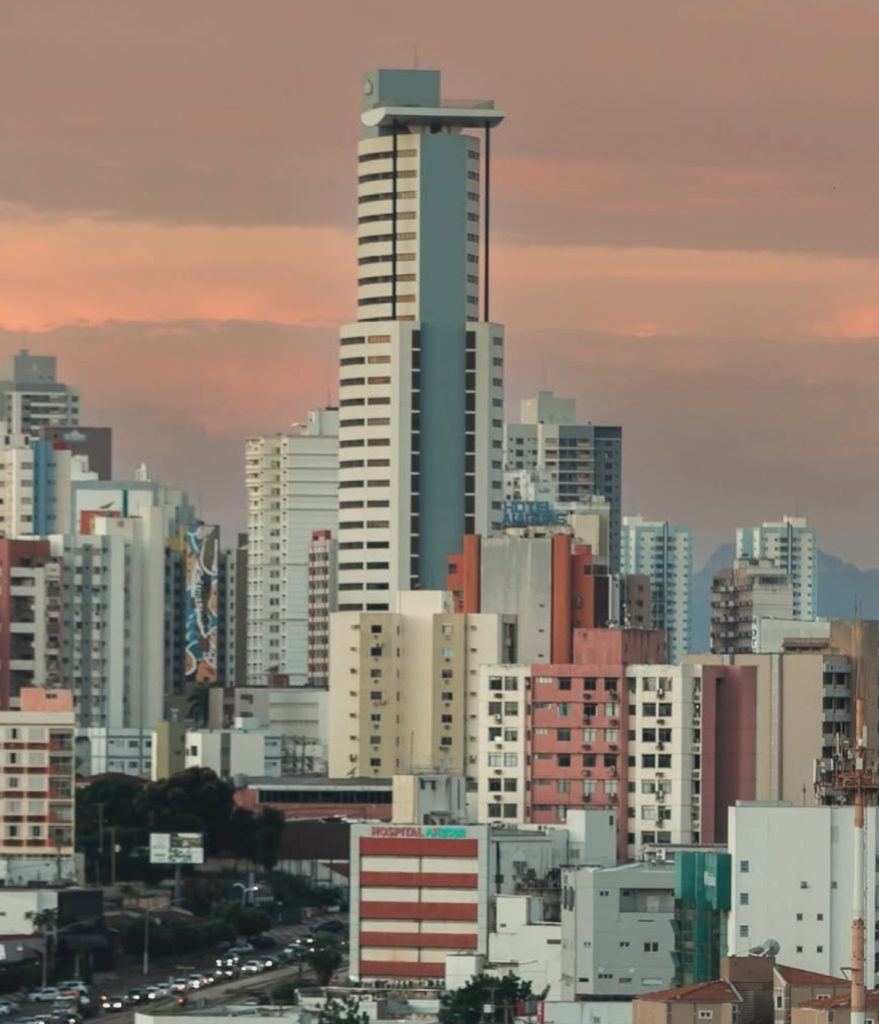 Cuiabá gera mais de mil empregos em abril e lidera no estado