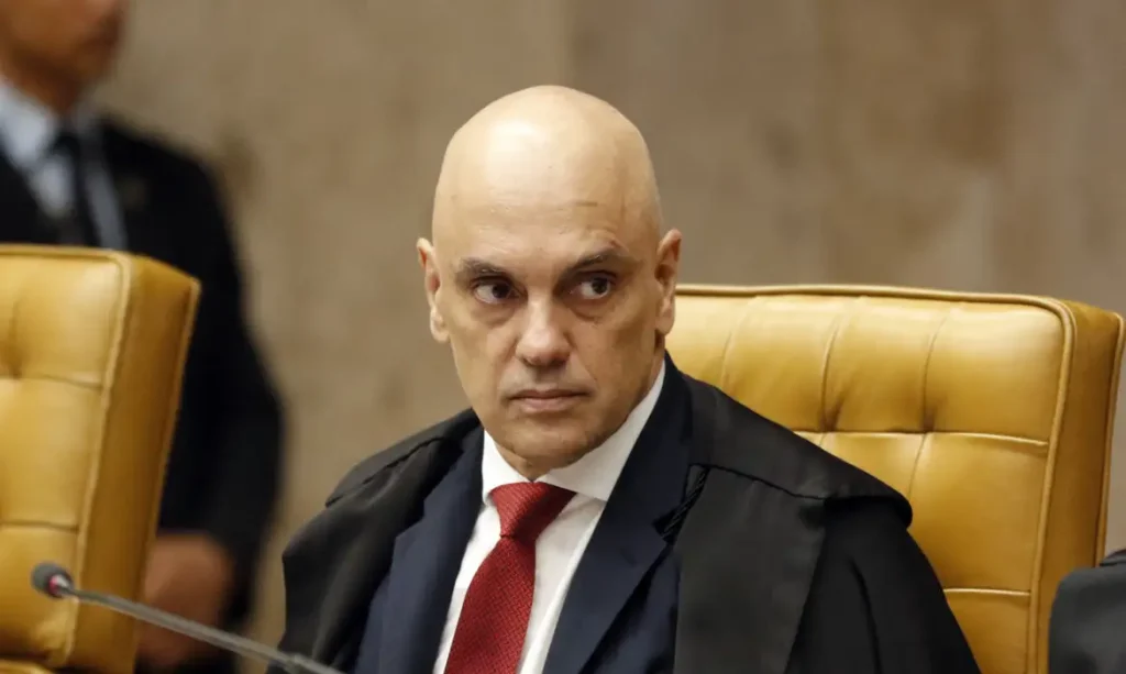 JUDICIÁRIO: Moraes suspende visitas de Flávio a Bolsonaro na prisão domiciliar Bruno Peres/Agência Brasil