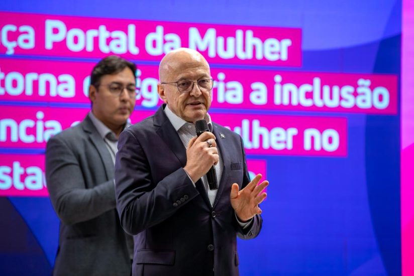 Governo de MT sanciona lei que determina escolas estaduais a abordarem prevenção à violência doméstica e lança site