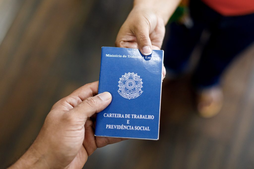 Sine Municipal oferta 553 vagas de emprego em Cuiabá; 363 oportunidades não exigem experiência